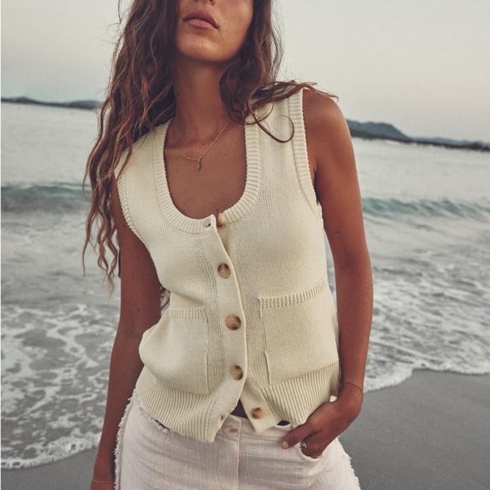 NEW Zara Patch pocket knit vest